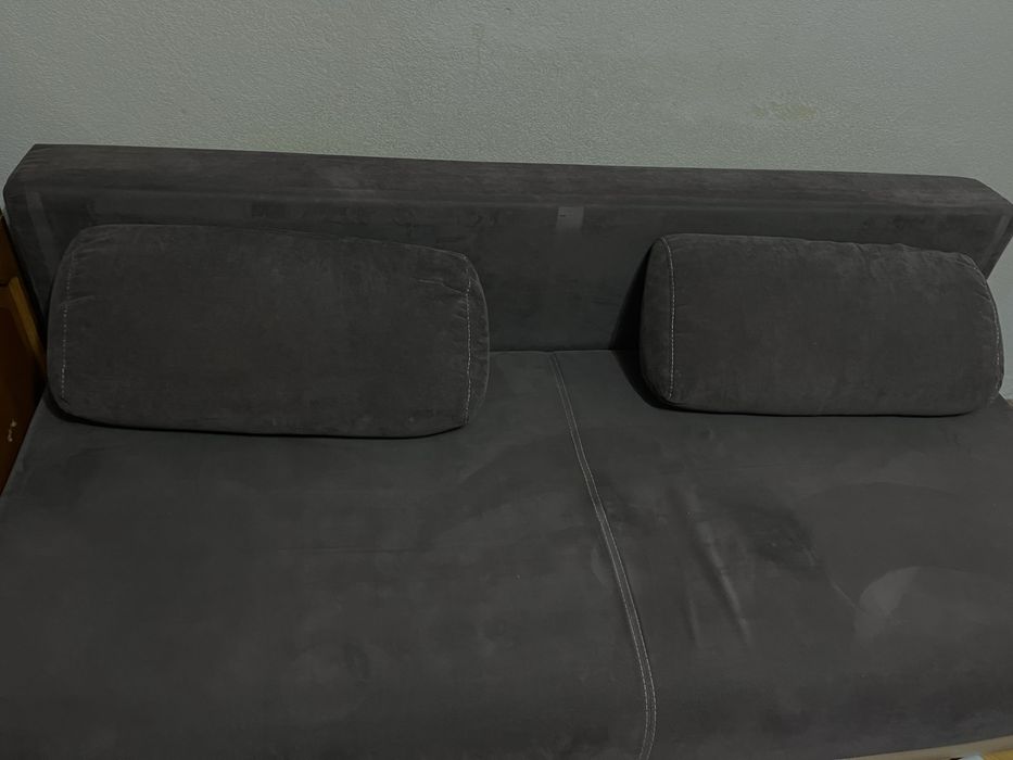 canapea extensibilă cu ladă de depozitare