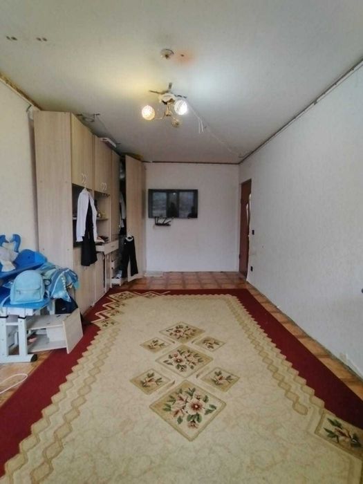 продается 2 ком квартира район Строитель