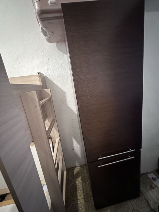 Кровать двухъярусная с диваном , шкафы.