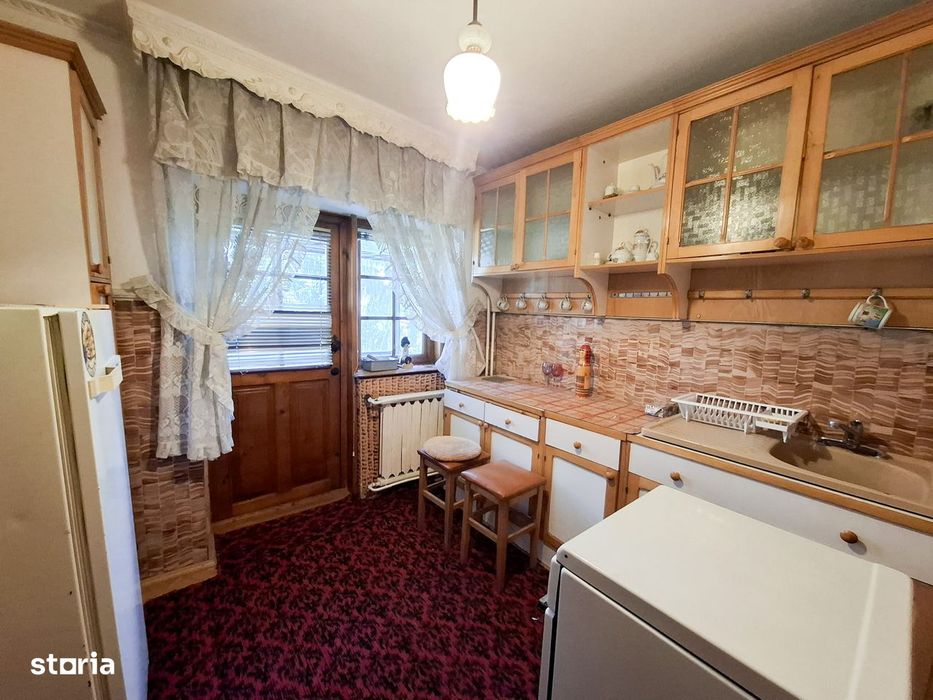 Apartament cu 3 camere, ultracentral, Rădăuți