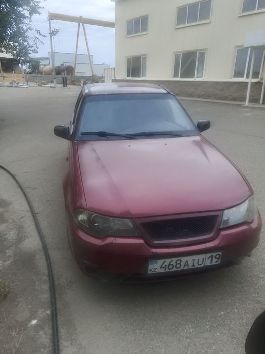 Продам машину нексию