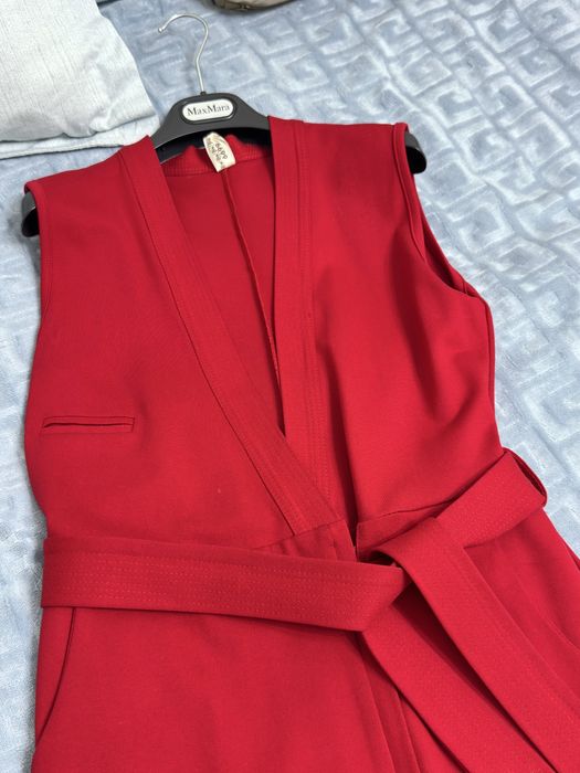 Красный женский сарафан