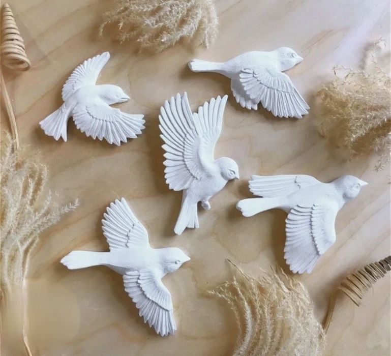 Птицы счастья  гипсовая лепнина