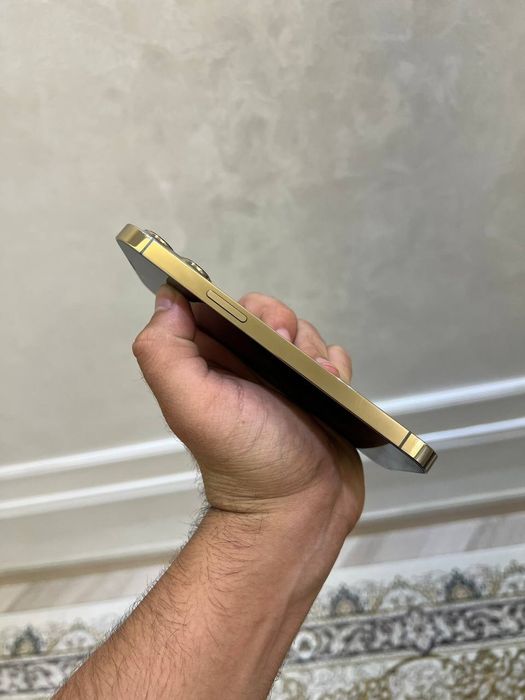 Iphone 13 pro gold