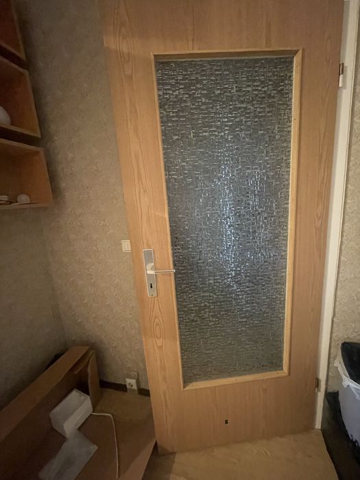 Продам двери межкомнатые