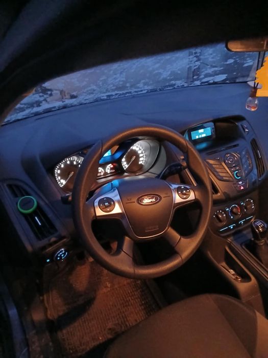 Vând Ford focus 2014