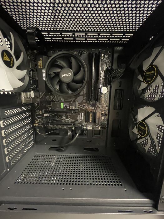 PC Gaming / Office | Ryzen 5 5600G | 16GB | WiFi + RGB