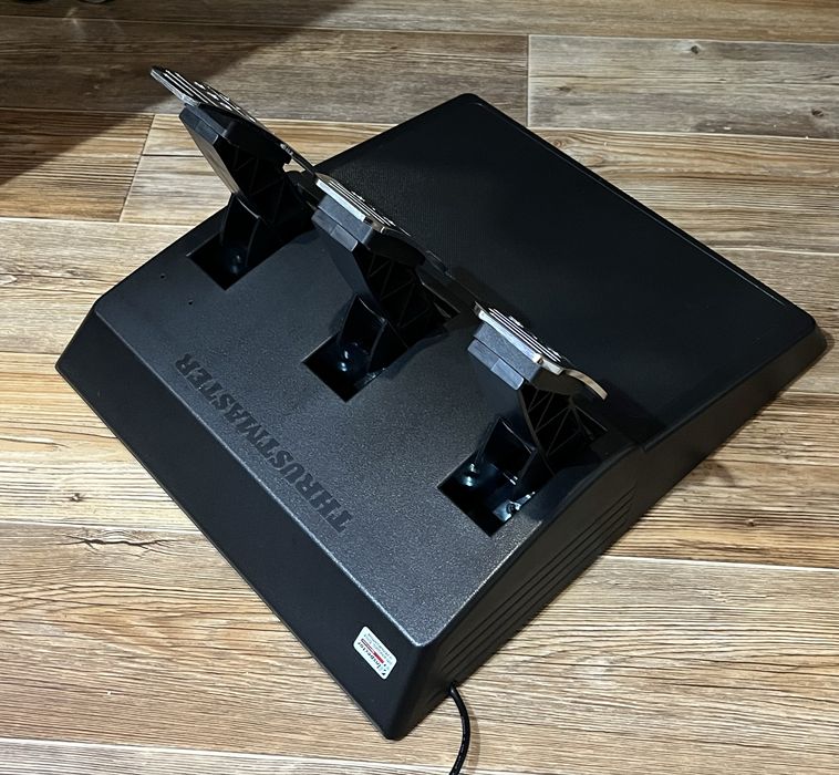 Продам Игровой Руль Thrustmaster T150 Pro