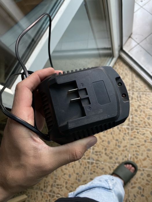 Болгарка беспровадная