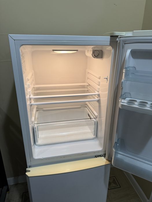 Продам холодильник samsung