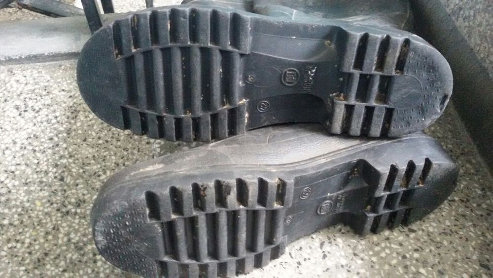 Гумени български ботуши