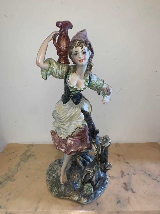 Bibelou din portelan cu tenta Tarancuta