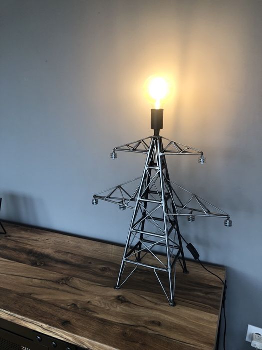 Настолна лампа арт модел