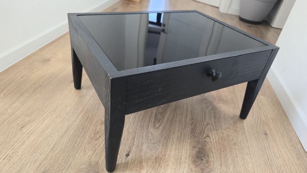 Noptiere lemn și sticla