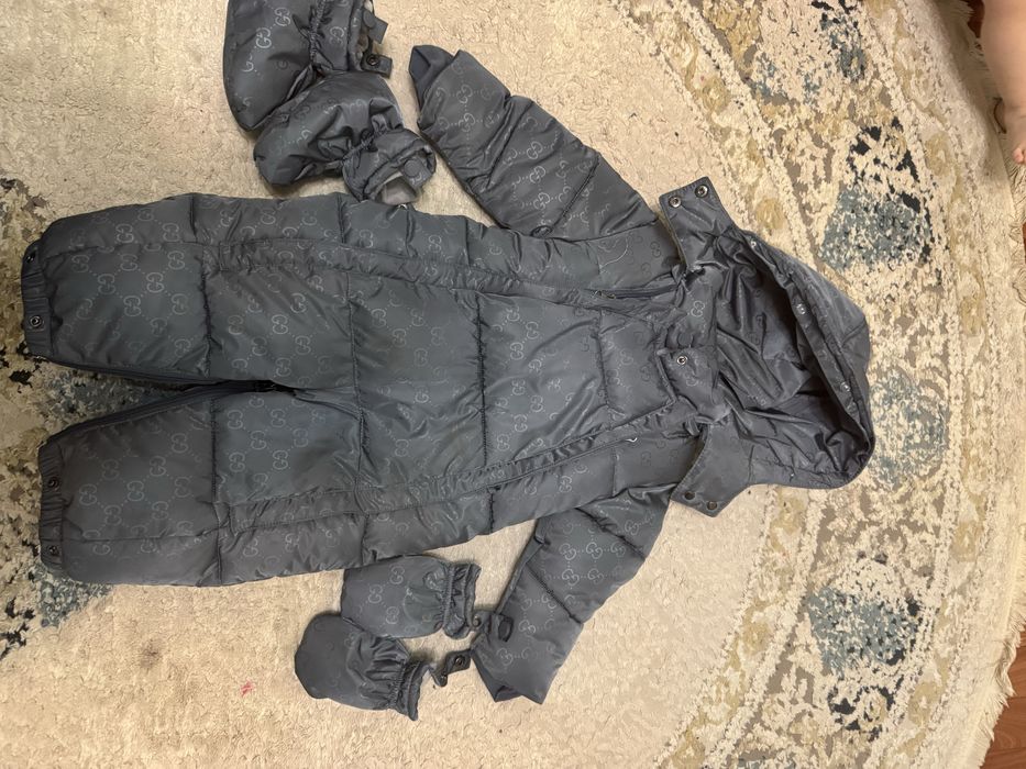 Продам зимний комбинезон трансформер детский