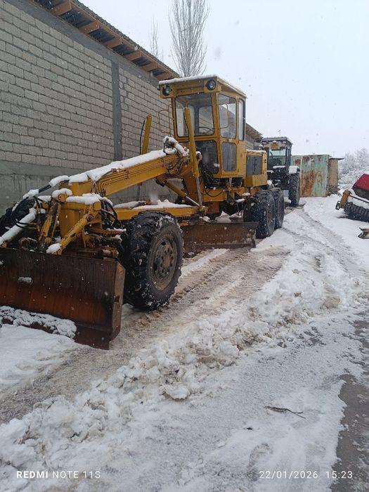 Авто Грейдер дз143