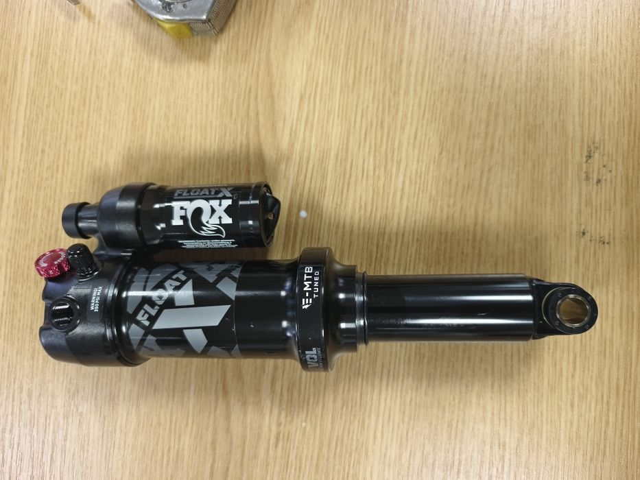 Заден амортесьор/Шок Fox Float X Performance 205x65mm Трунион захват