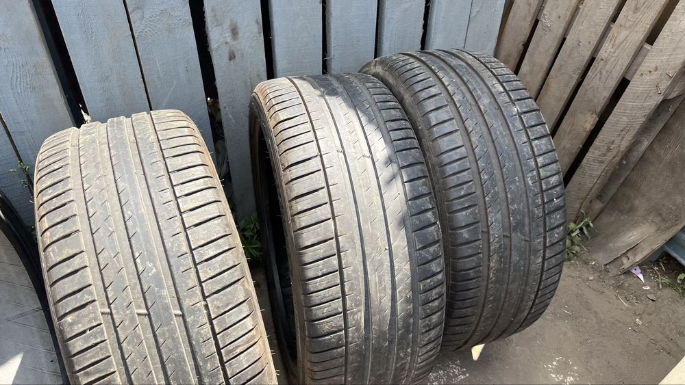 Продаю коплект шины 265/40/22 MICHELIN