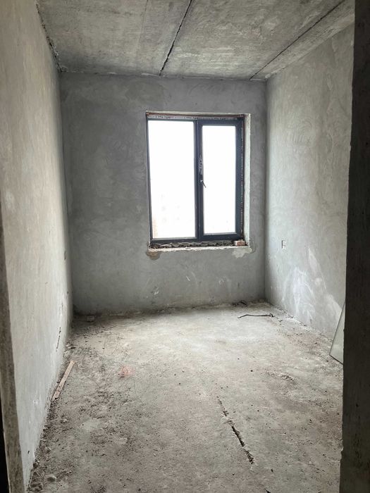 Новостройка шахар марказида квартира сотилади !!!