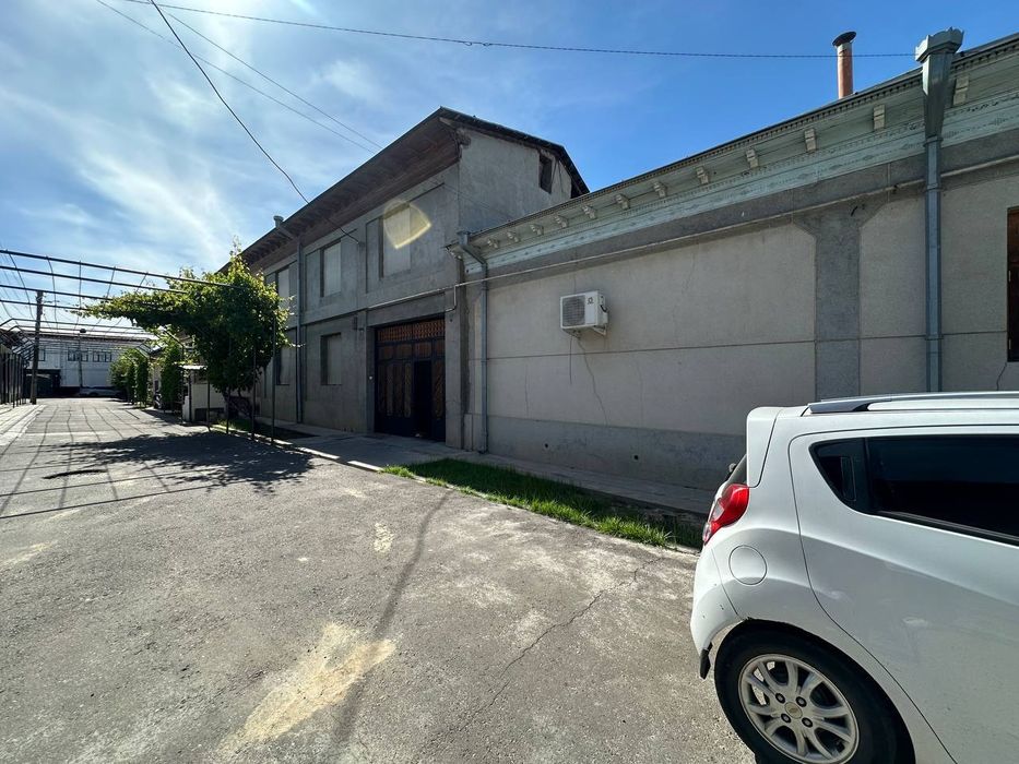 Uchtepa Gulzorda 4 sotix fasad 25m
