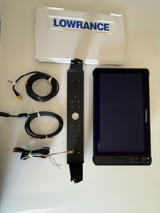 Сонар Lowrance HDS 16