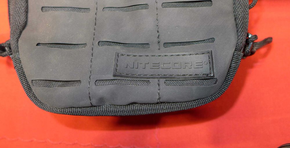 Чантичка Nitecore - прочутите LED фенерчета