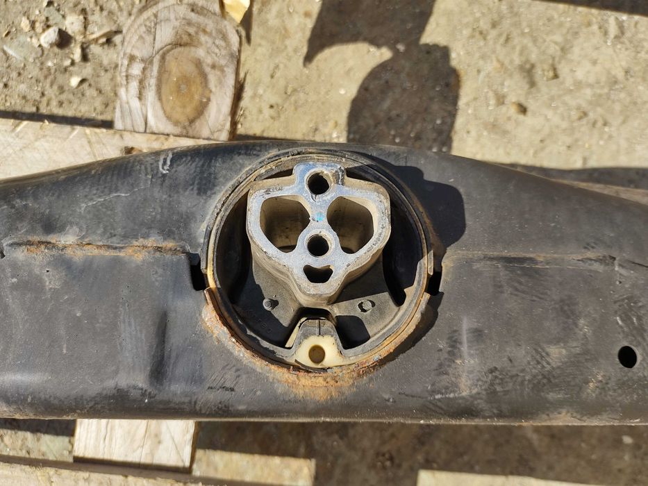 Монтажна Греда Автоматична Скоростна Кутия Porsche Cayenne 3.0D 92A