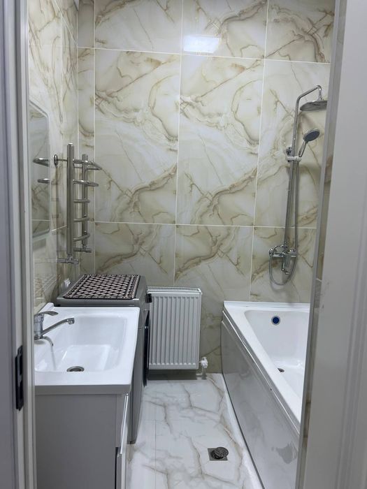 Сдаётся 3 комнатная квартира на шампанский завод паркентский рынок