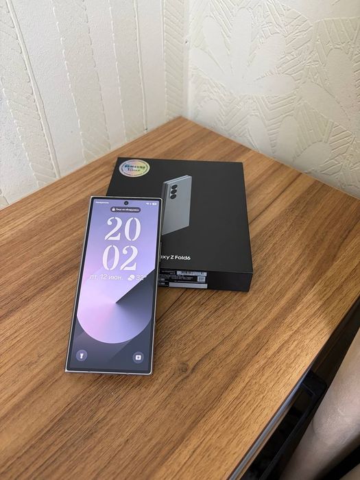 Samsung Z fold 6 12/256Gb Silver