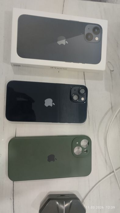 Айфон 13 продам.