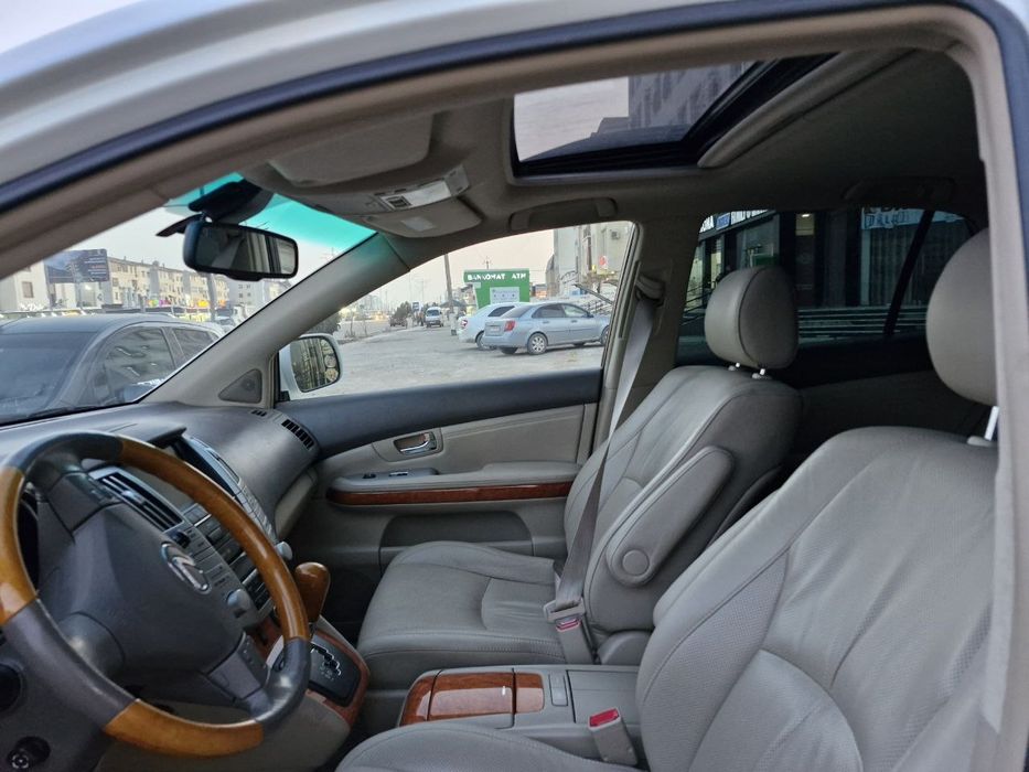 Lexus 2006 йил ишлаб чикарилган