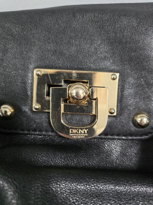 Чанта DKNY естествена кожа