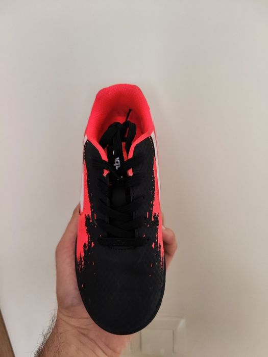 Футболни обувки umbro