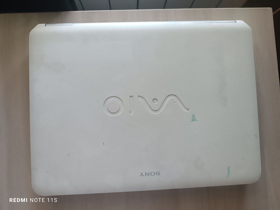 Продам ноутбук Sony б.у.