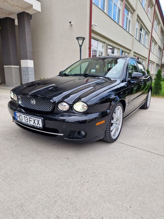 Jaguar X-Type