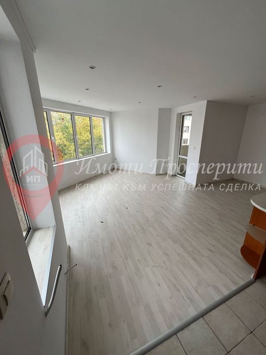 Продава се Тристаен апартамент в София, Манастирски ливади - 126 кв.м за 1747 €/кв.м - Снимка #2