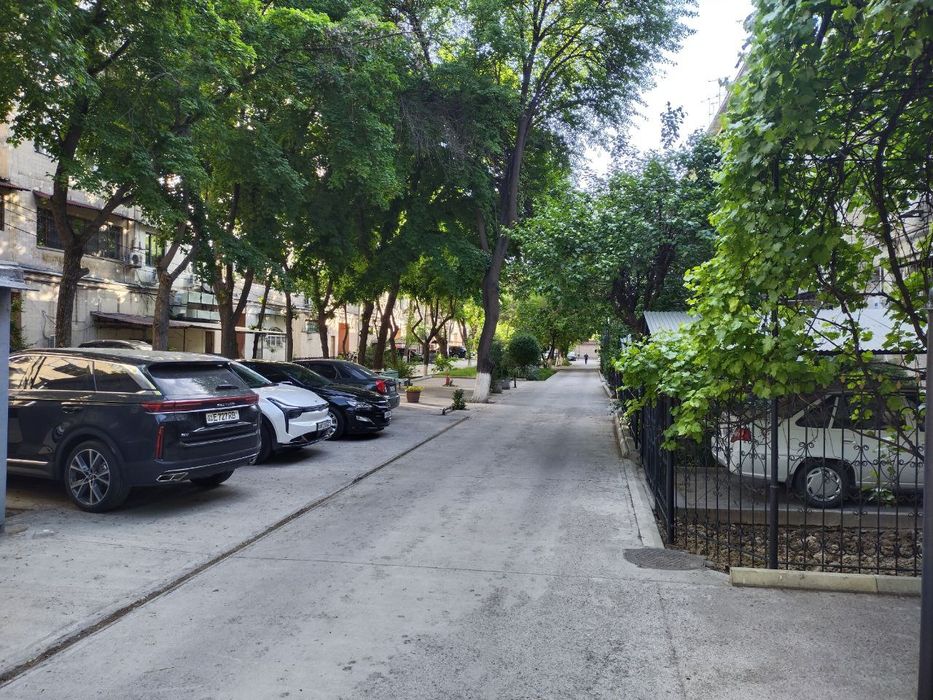 Продаётся 2-х комнатная квартира