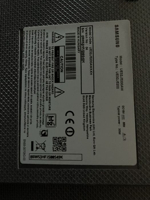 Vand URGENT Televizor Samsung UE32J5200AW ptr PIESE!
