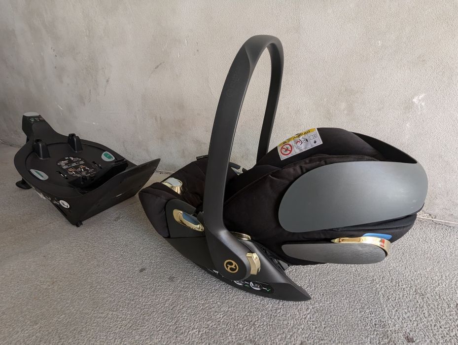 Стол за кола Cybex Cloud Z i-size Jeremy Scott Wings + база