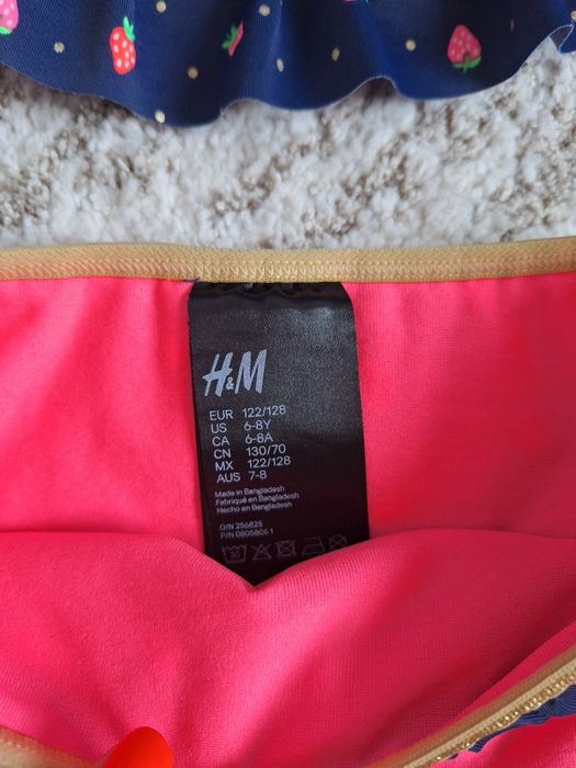 Costume baie H&M 6-8 ani si Takko 4-6 ani.