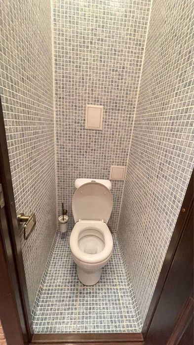 Продаётся 2-комнатная шикарная квартира раздельные комнаты.