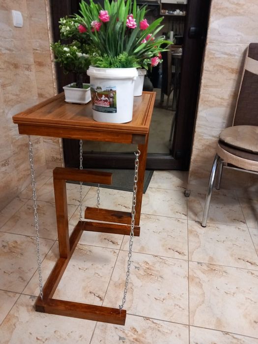 Măsuta pentru flori  sau de decor