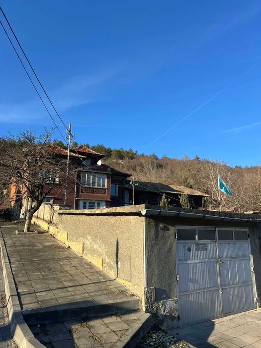 Продава се Къща в с. Кривня, Област Русе - 230 кв.м за 160 €/кв.м - Снимка #1