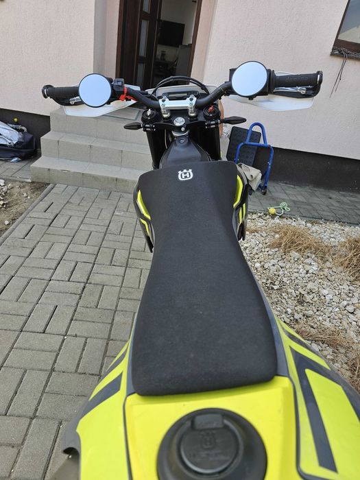 Husqvarna 701 Supermoto.