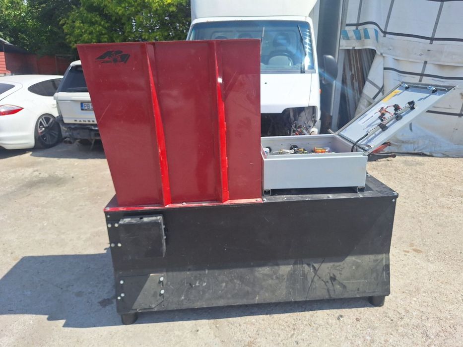 Хидравлична  дробилка шредер само на 1300 часа