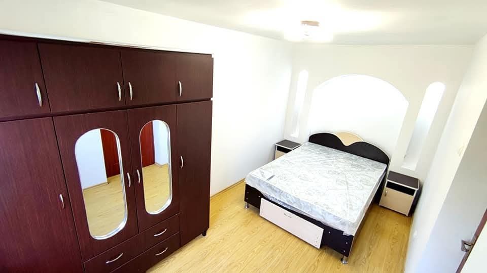 Vând apartament cu 2 camere zona central ideal investiție!