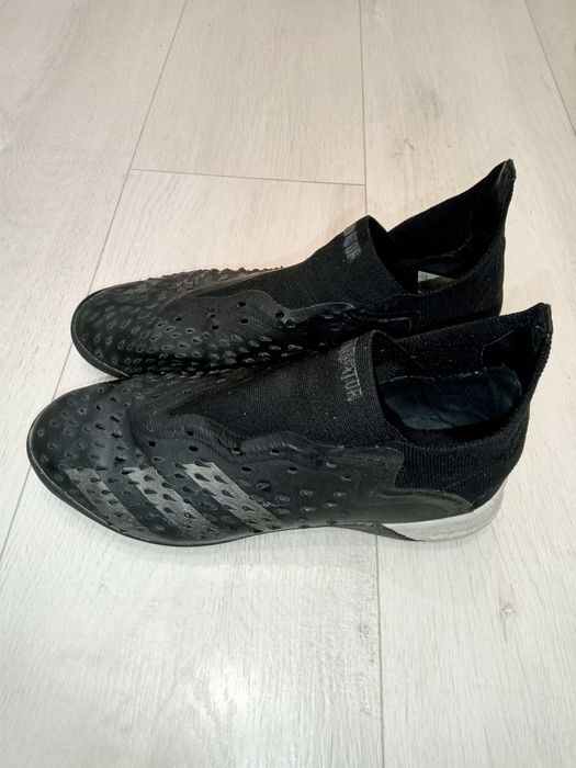 Adidas predator сороконожки