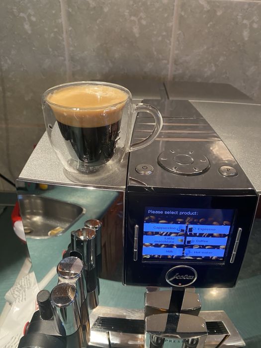 Каферобот Jura Impressa J9