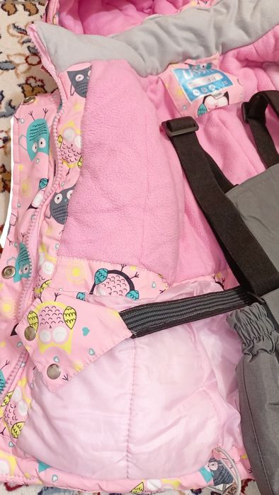 Продам детский комбинезон на девочку