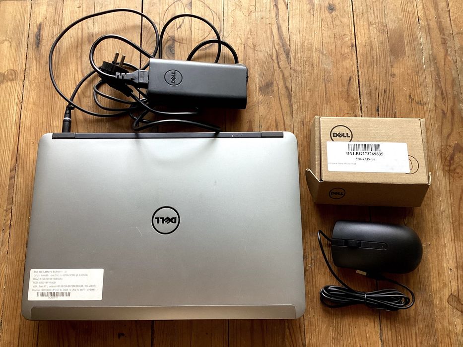 Лаптоп Dell Latitude E6440 - запазен. Подарък - нова мишка DELL и използвана чанта за лаптоп.